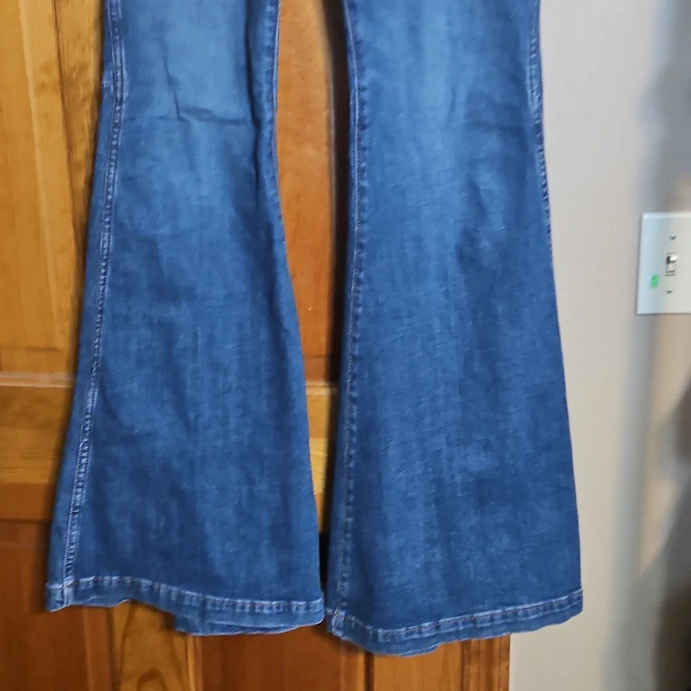 NWT Wrangler Retro Bailey High-Rise Flare Jeans - Picture 5 of 15